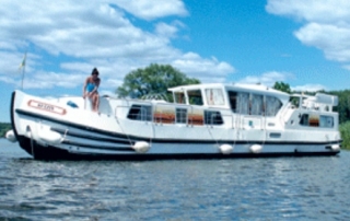  Charter boat rental 